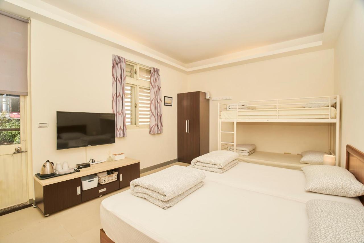 Migratory Birds Hotel Toucheng Bagian luar foto